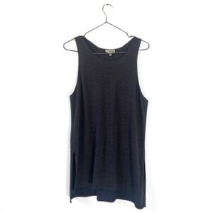 Wilfred Free | Aritzia Grey/Black Marled Flowy Scoop-Neck Tank Top Size Small